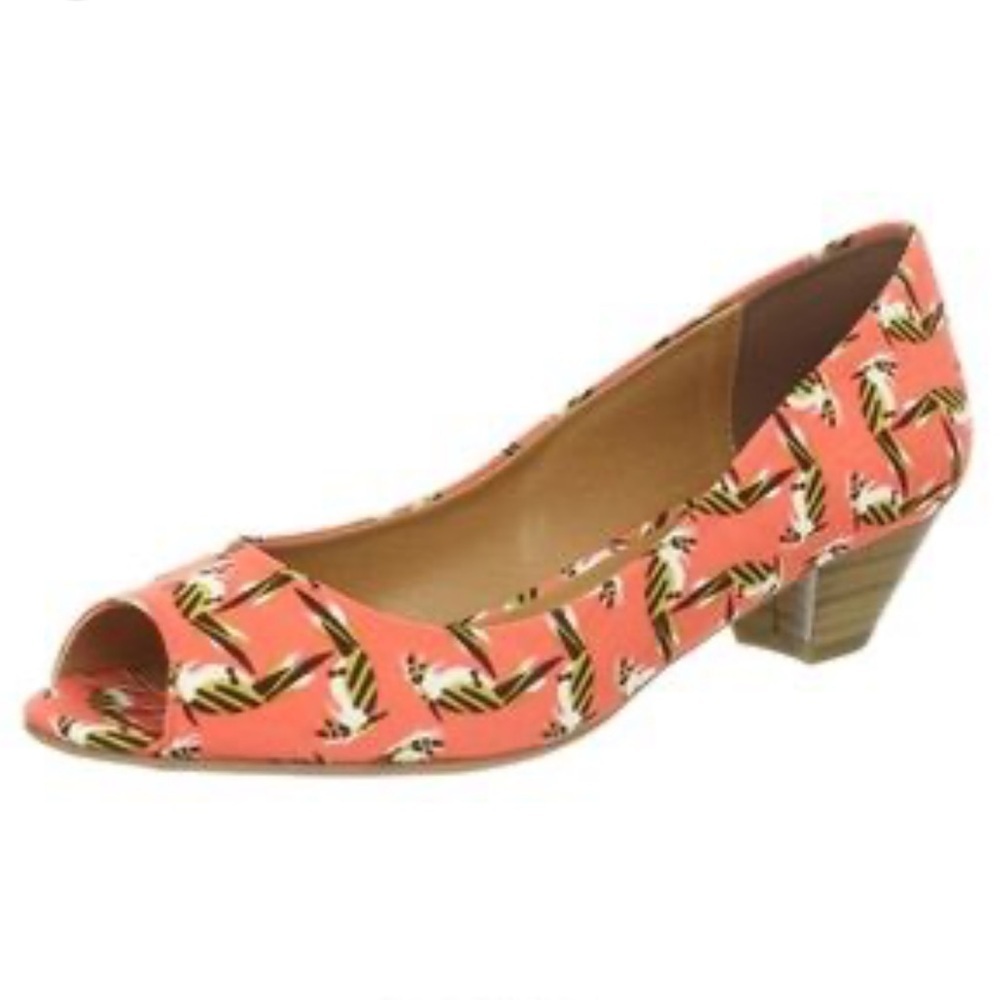 CL by Laundry Home Run Parrots Coral Patterned Peep-Toe Heels - NIB - Size 8